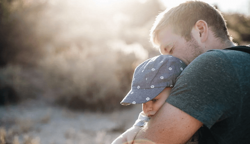 Messages et SMS pour encourager un père célibataire